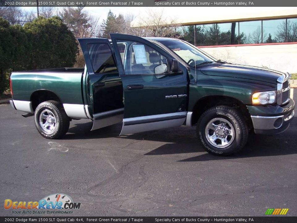 2002 Dodge Ram 1500 SLT Quad Cab 4x4 Forest Green Pearlcoat / Taupe Photo #23