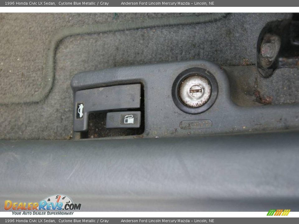 1996 Honda Civic LX Sedan Cyclone Blue Metallic / Gray Photo #33