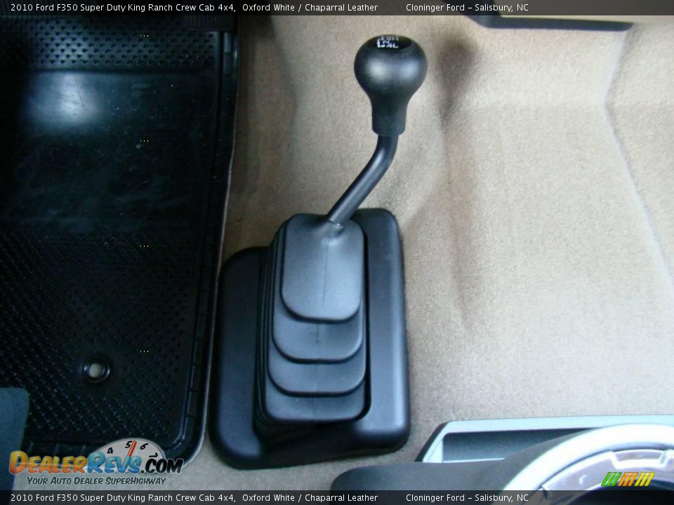 2010 Ford F350 Super Duty King Ranch Crew Cab 4x4 Oxford White / Chaparral Leather Photo #29