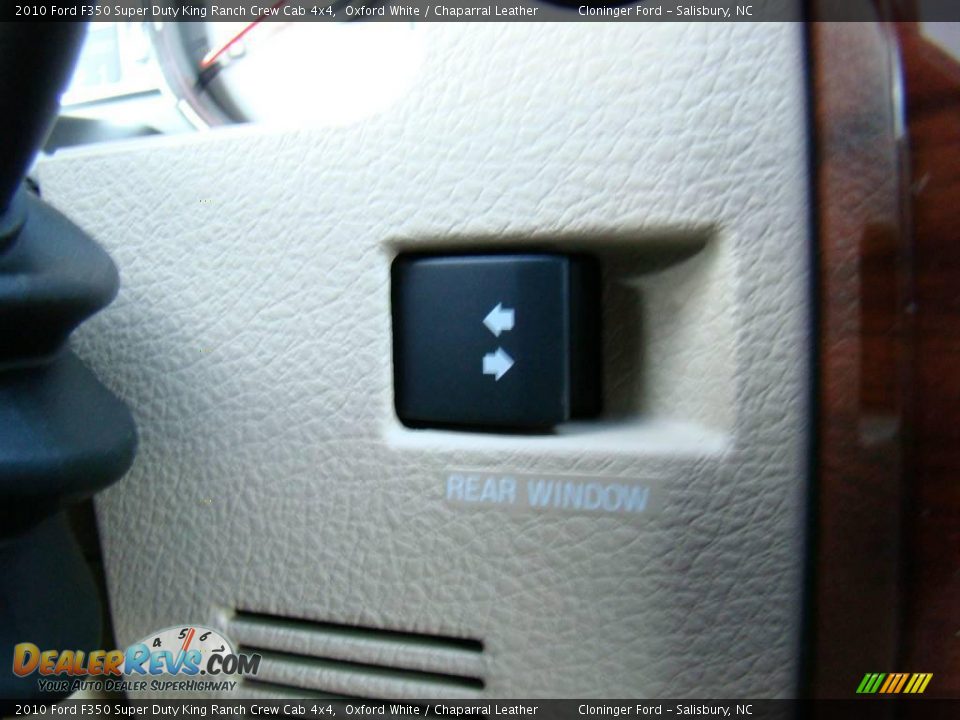2010 Ford F350 Super Duty King Ranch Crew Cab 4x4 Oxford White / Chaparral Leather Photo #31