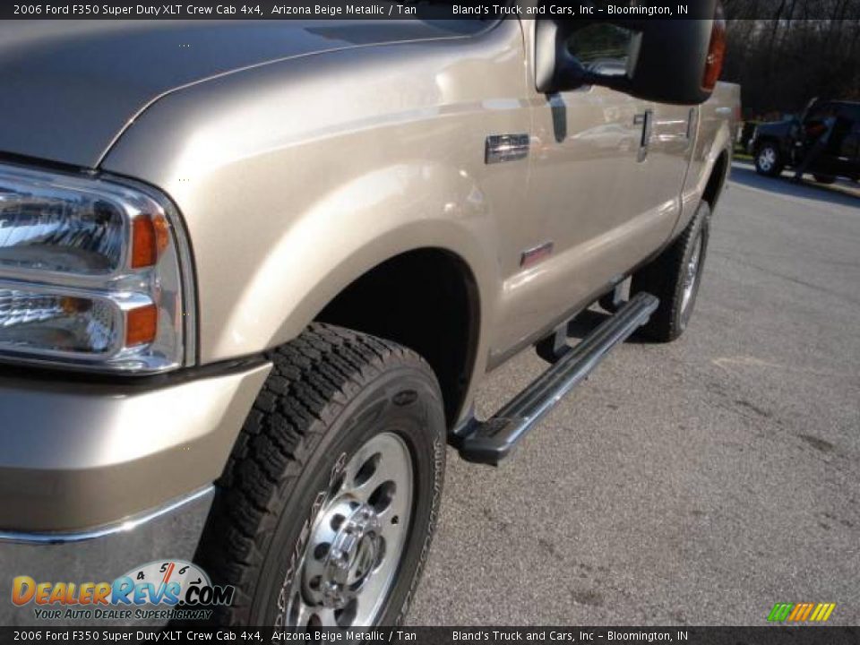 2006 Ford F350 Super Duty XLT Crew Cab 4x4 Arizona Beige Metallic / Tan Photo #7