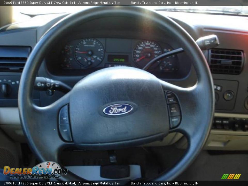 2006 Ford F350 Super Duty XLT Crew Cab 4x4 Arizona Beige Metallic / Tan Photo #25