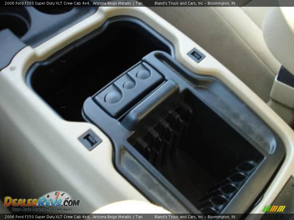 2006 Ford F350 Super Duty XLT Crew Cab 4x4 Arizona Beige Metallic / Tan Photo #32