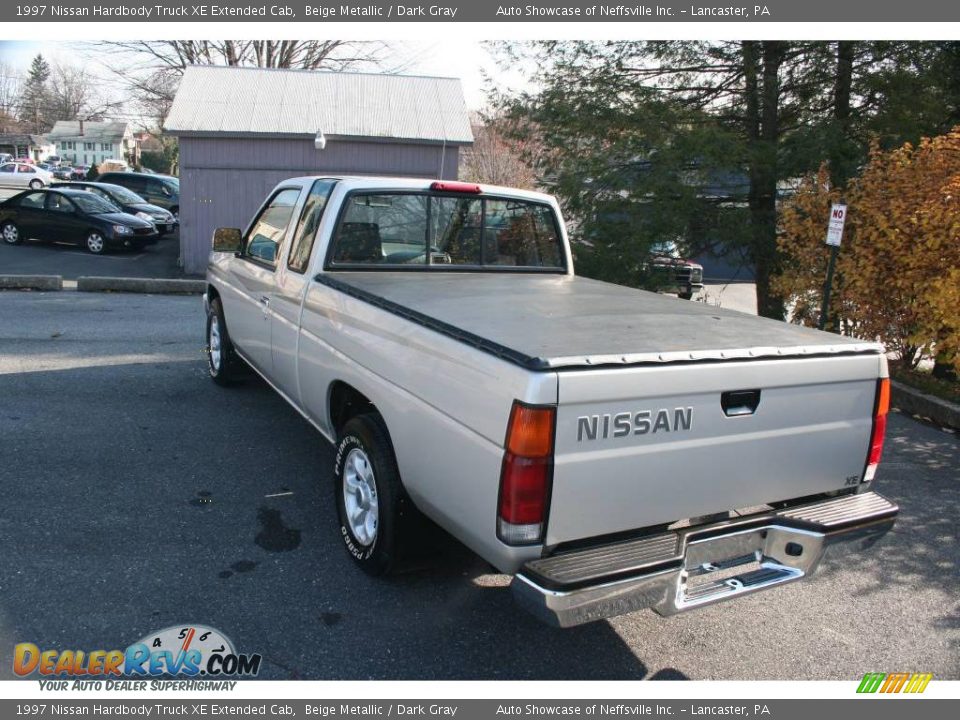 Nissan truck dealer locator #8