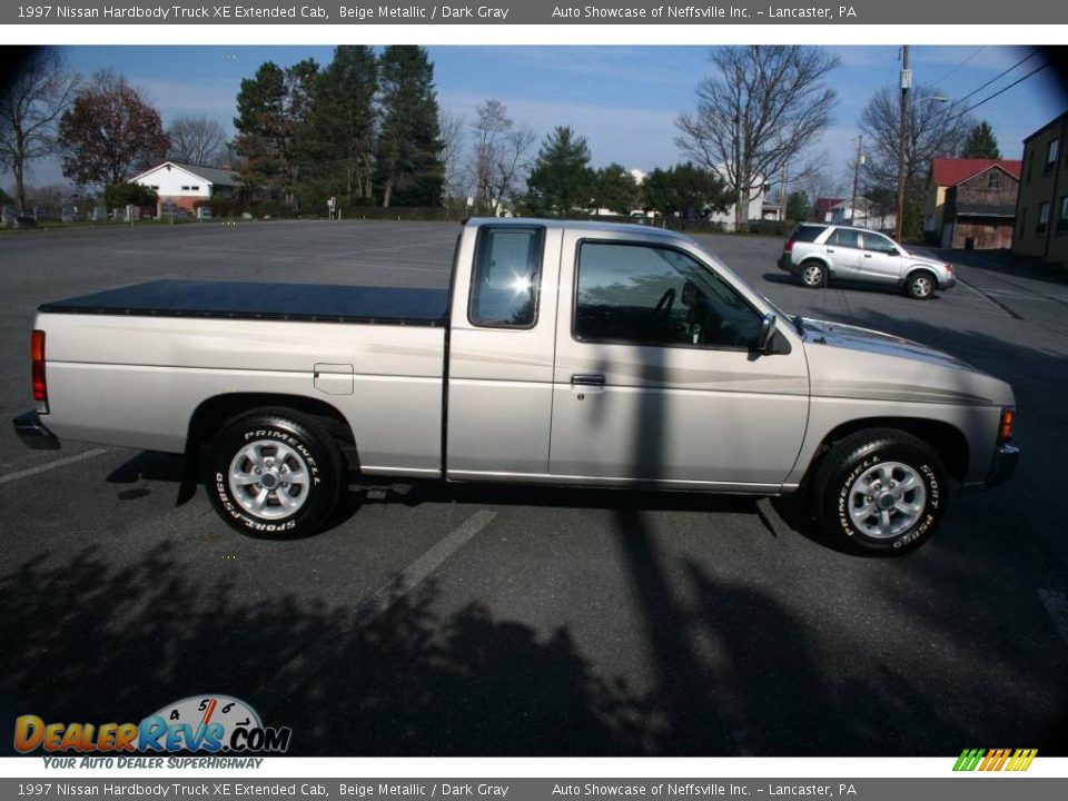 1997 Nissan Hardbody Truck XE Extended Cab Beige Metallic / Dark Gray Photo #7