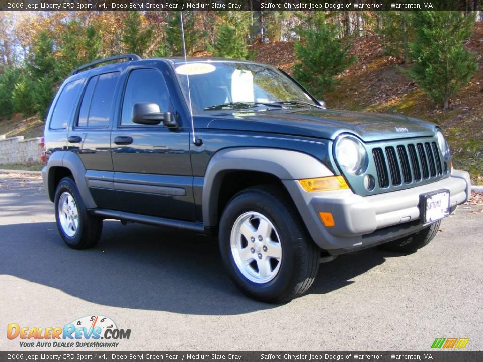 2006 Jeep Liberty CRD Sport 4x4 Deep Beryl Green Pearl / Medium Slate Gray Photo #3