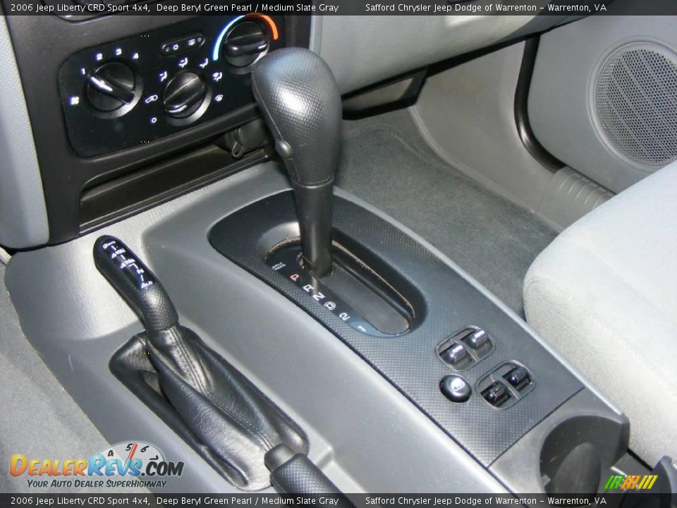 2006 Jeep Liberty CRD Sport 4x4 Deep Beryl Green Pearl / Medium Slate Gray Photo #28