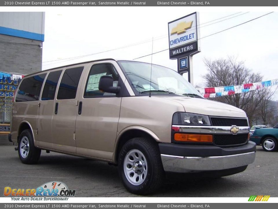 2010 Chevrolet Express LT 1500 AWD Passenger Van Sandstone Metallic / Neutral Photo #3