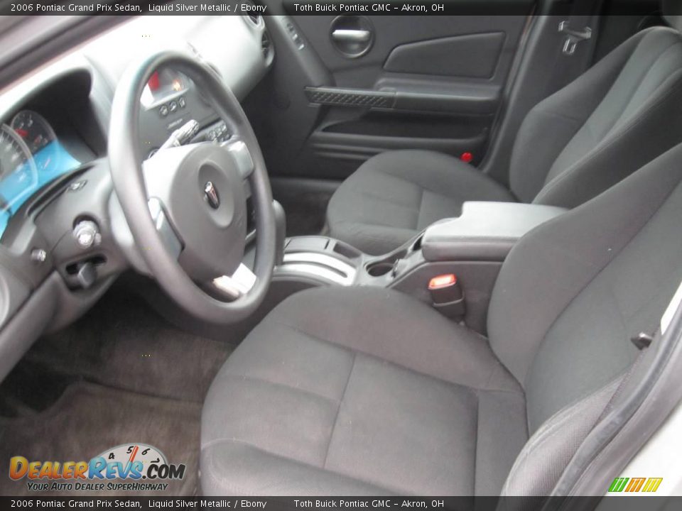 2006 Pontiac Grand Prix Sedan Liquid Silver Metallic / Ebony Photo #7