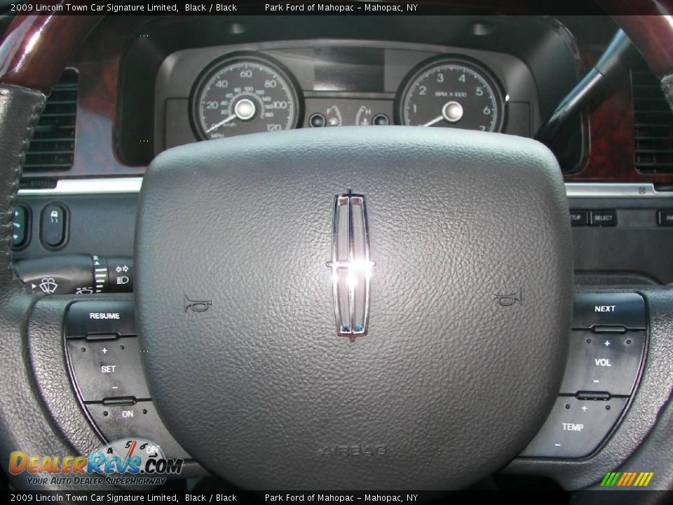 2009 Lincoln Town Car Signature Limited Black / Black Photo #12