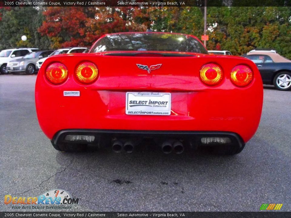 2005 Chevrolet Corvette Coupe Victory Red / Cashmere Photo #7