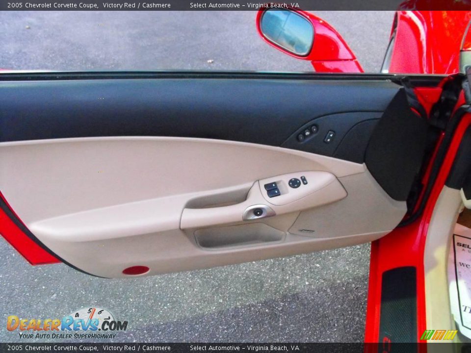 2005 Chevrolet Corvette Coupe Victory Red / Cashmere Photo #9