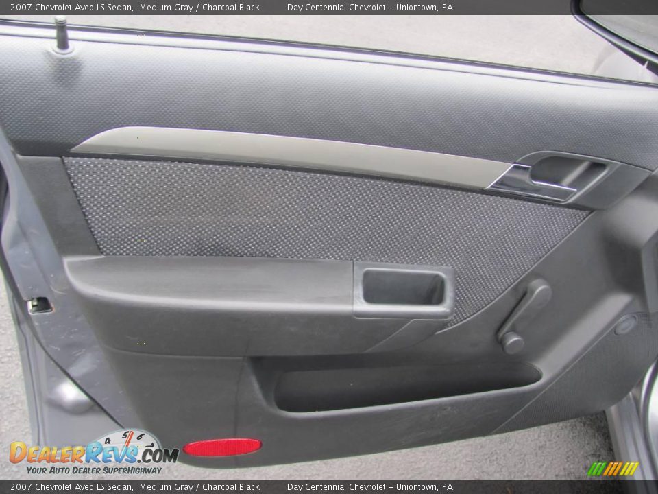 2007 Chevrolet Aveo LS Sedan Medium Gray / Charcoal Black Photo #11