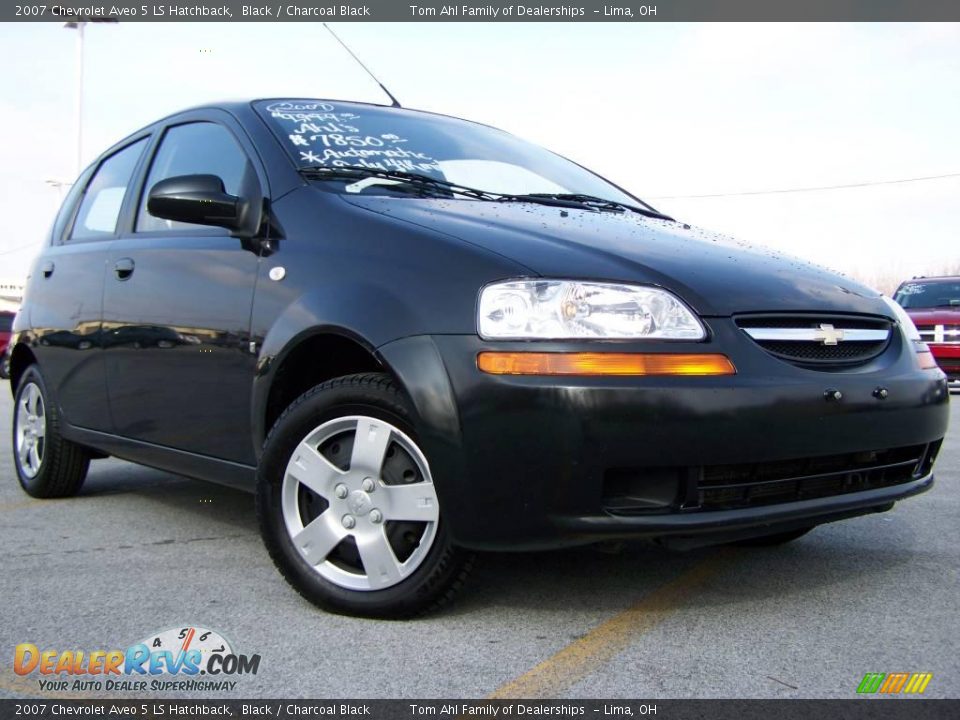 2007 Chevrolet Aveo 5 LS Hatchback Black / Charcoal Black Photo #1