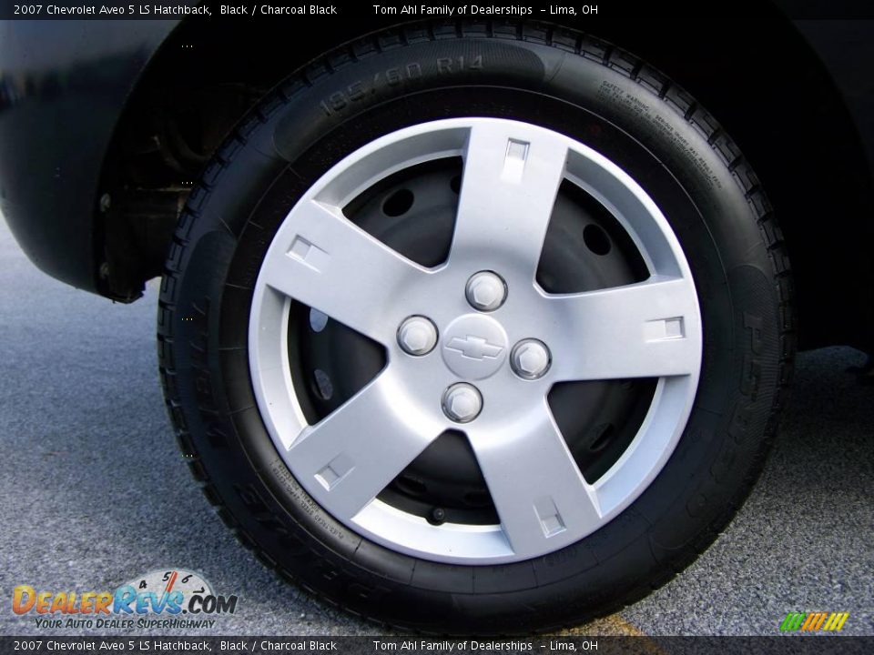 2007 Chevrolet Aveo 5 LS Hatchback Black / Charcoal Black Photo #8