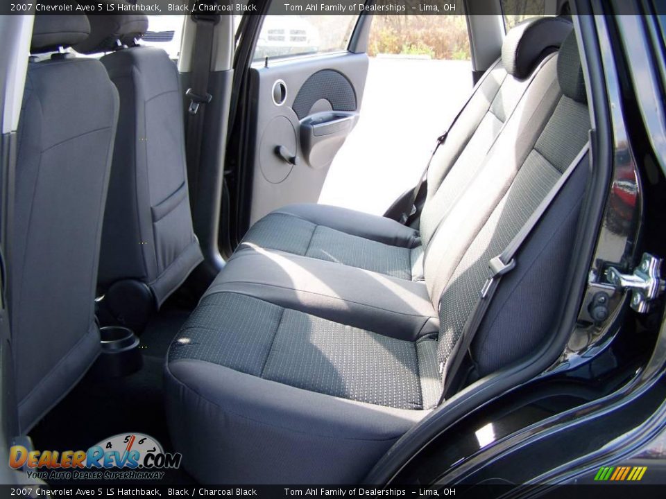 2007 Chevrolet Aveo 5 LS Hatchback Black / Charcoal Black Photo #10