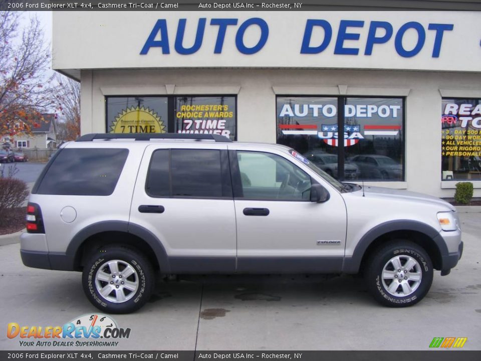 2006 Ford Explorer XLT 4x4 Cashmere Tri-Coat / Camel Photo #1