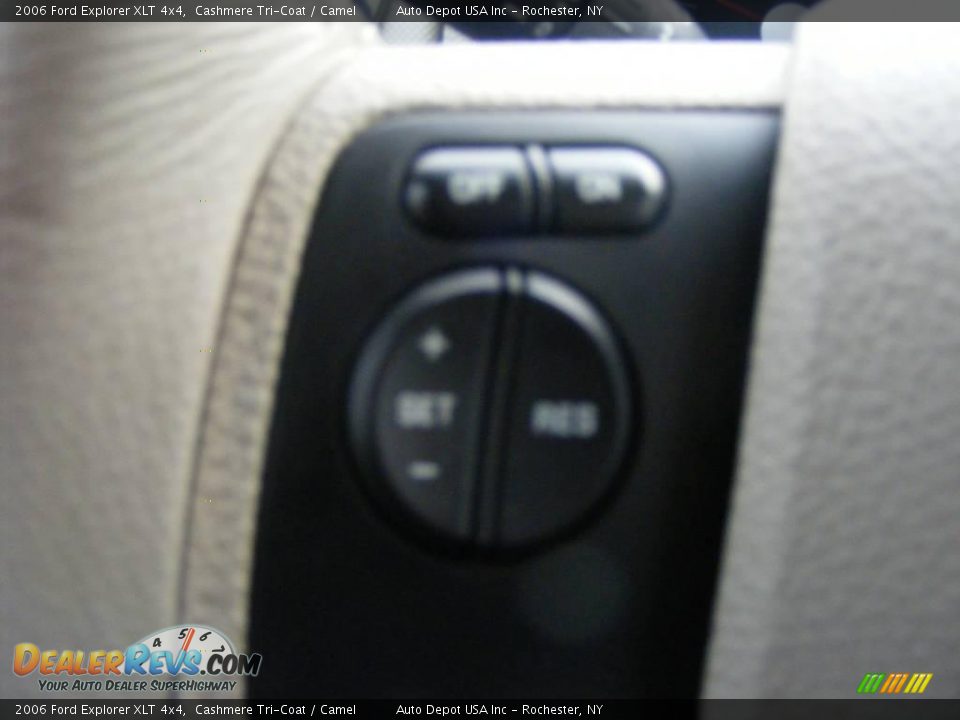 2006 Ford Explorer XLT 4x4 Cashmere Tri-Coat / Camel Photo #16