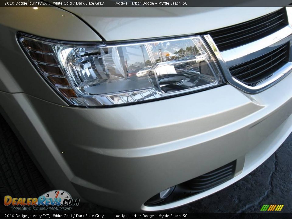 2010 Dodge Journey SXT White Gold / Dark Slate Gray Photo #4