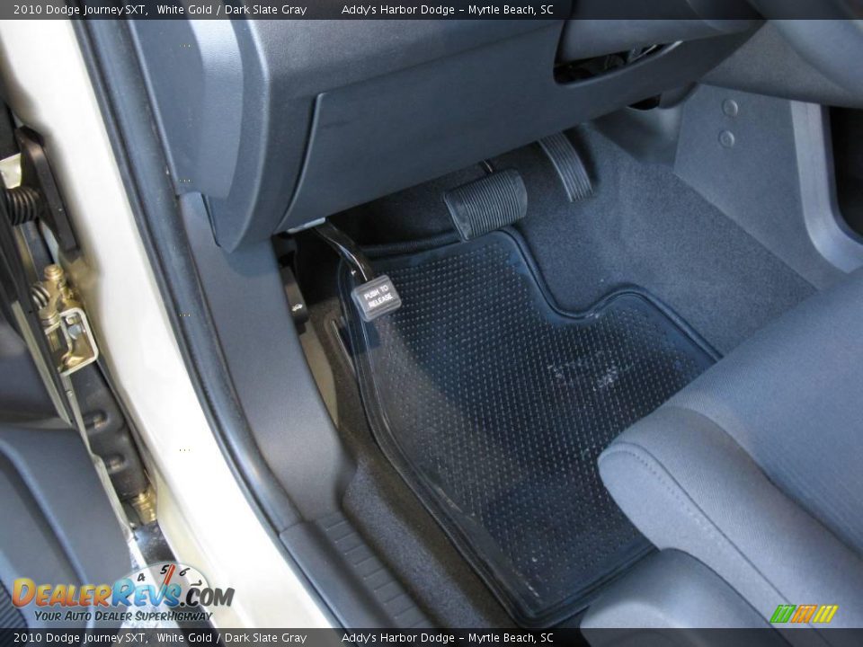 2010 Dodge Journey SXT White Gold / Dark Slate Gray Photo #14
