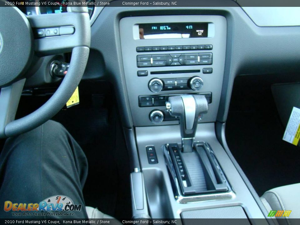 2010 Ford Mustang V6 Coupe Kona Blue Metallic / Stone Photo #20