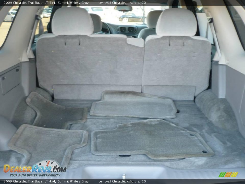 2009 Chevrolet TrailBlazer LT 4x4 Summit White / Gray Photo #11