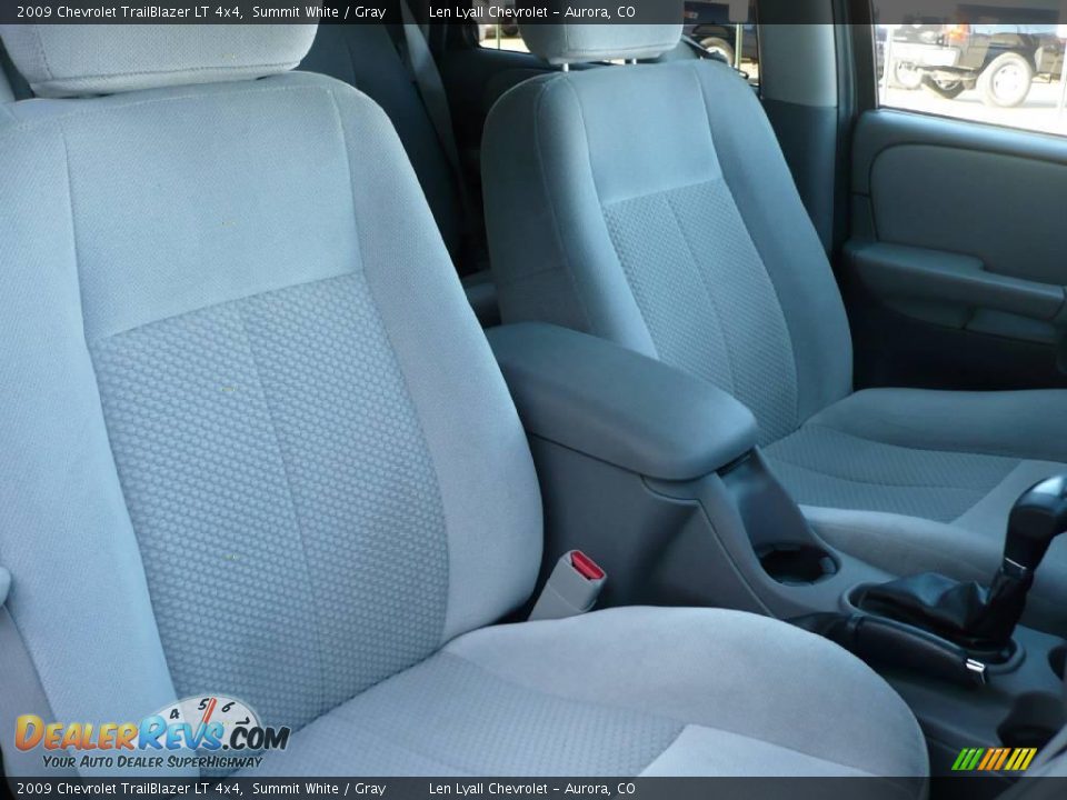 2009 Chevrolet TrailBlazer LT 4x4 Summit White / Gray Photo #14