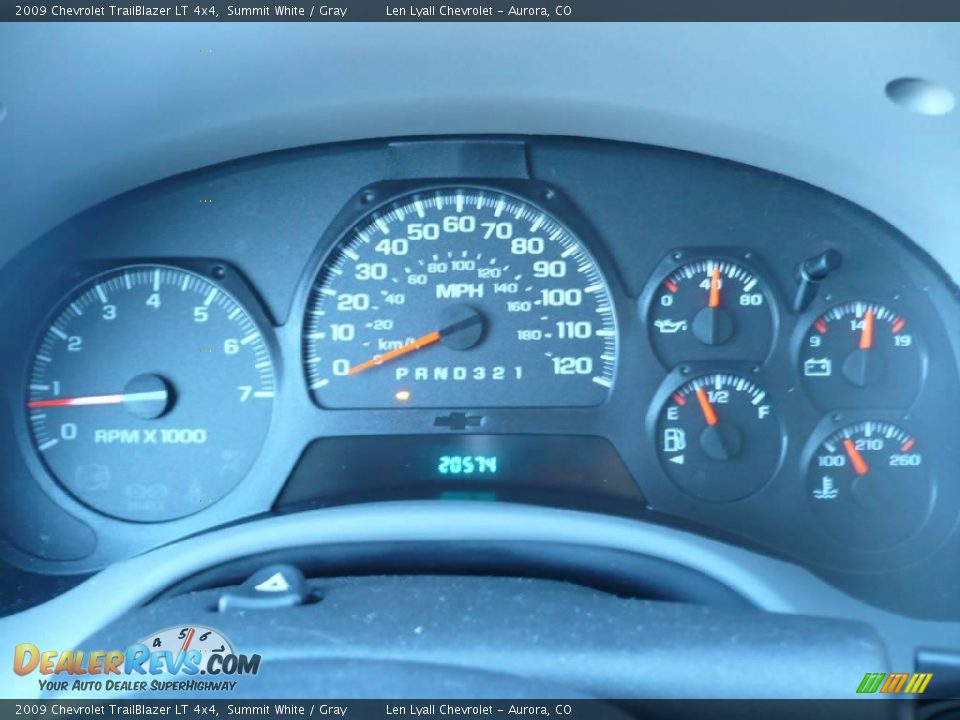 2009 Chevrolet TrailBlazer LT 4x4 Summit White / Gray Photo #17