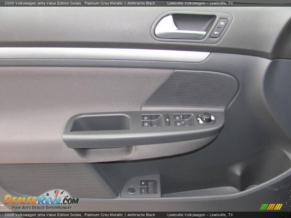 2006 Volkswagen Jetta Value Edition Sedan Platinum Grey Metallic / Anthracite Black Photo #15