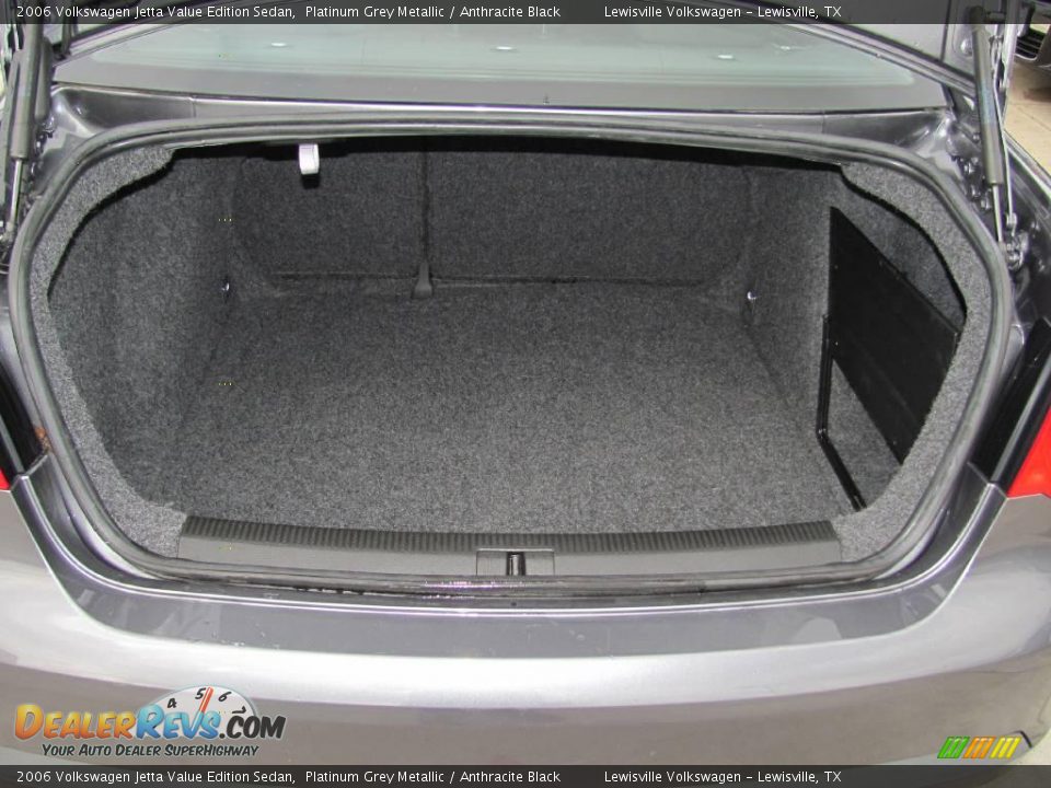 2006 Volkswagen Jetta Value Edition Sedan Platinum Grey Metallic / Anthracite Black Photo #19