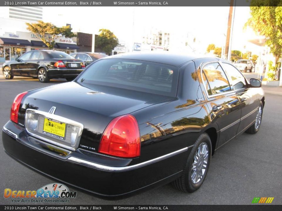 2010 Lincoln Town Car Continental Edition Black / Black Photo #3