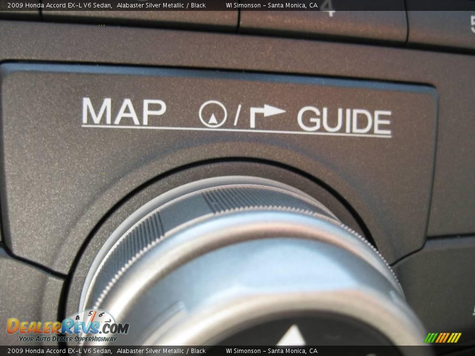 2009 Honda Accord EX-L V6 Sedan Alabaster Silver Metallic / Black Photo #17