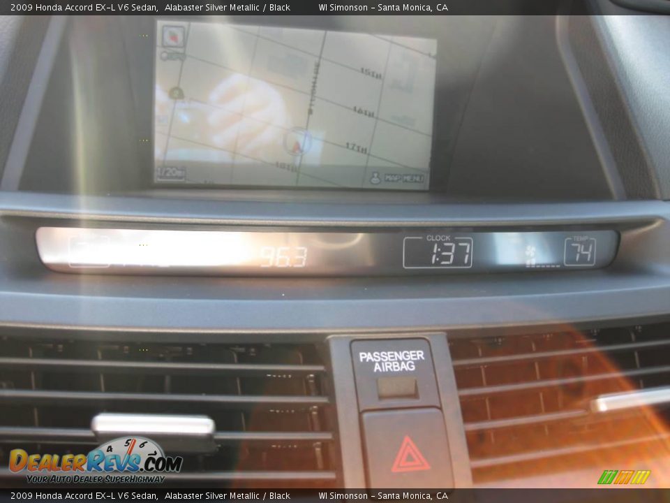 2009 Honda Accord EX-L V6 Sedan Alabaster Silver Metallic / Black Photo #18