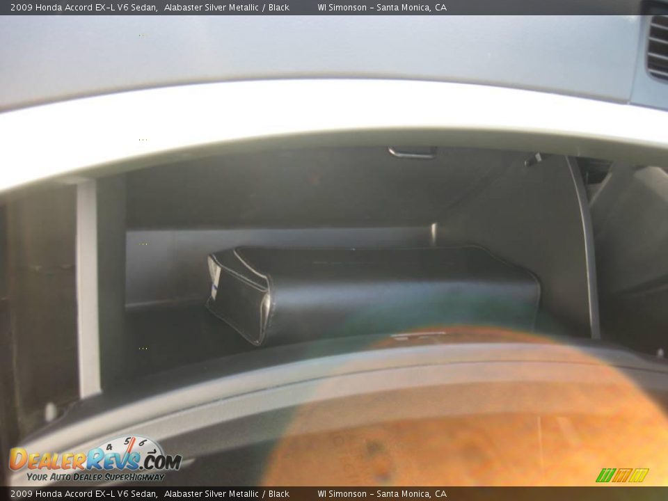 2009 Honda Accord EX-L V6 Sedan Alabaster Silver Metallic / Black Photo #25