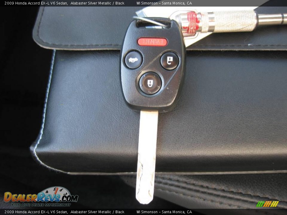 2009 Honda Accord EX-L V6 Sedan Alabaster Silver Metallic / Black Photo #29