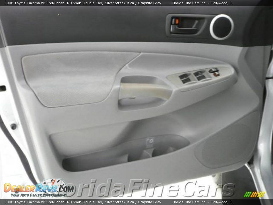 2006 Toyota Tacoma V6 PreRunner TRD Sport Double Cab Silver Streak Mica / Graphite Gray Photo #9