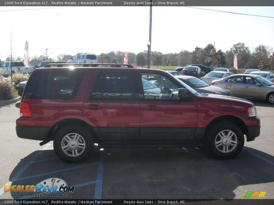 2006 Ford Expedition XLT Redfire Metallic / Medium Parchment Photo #5