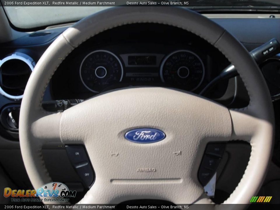 2006 Ford Expedition XLT Redfire Metallic / Medium Parchment Photo #10