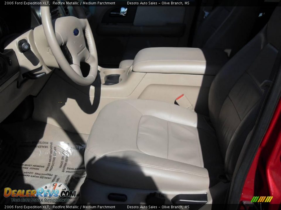 2006 Ford Expedition XLT Redfire Metallic / Medium Parchment Photo #13