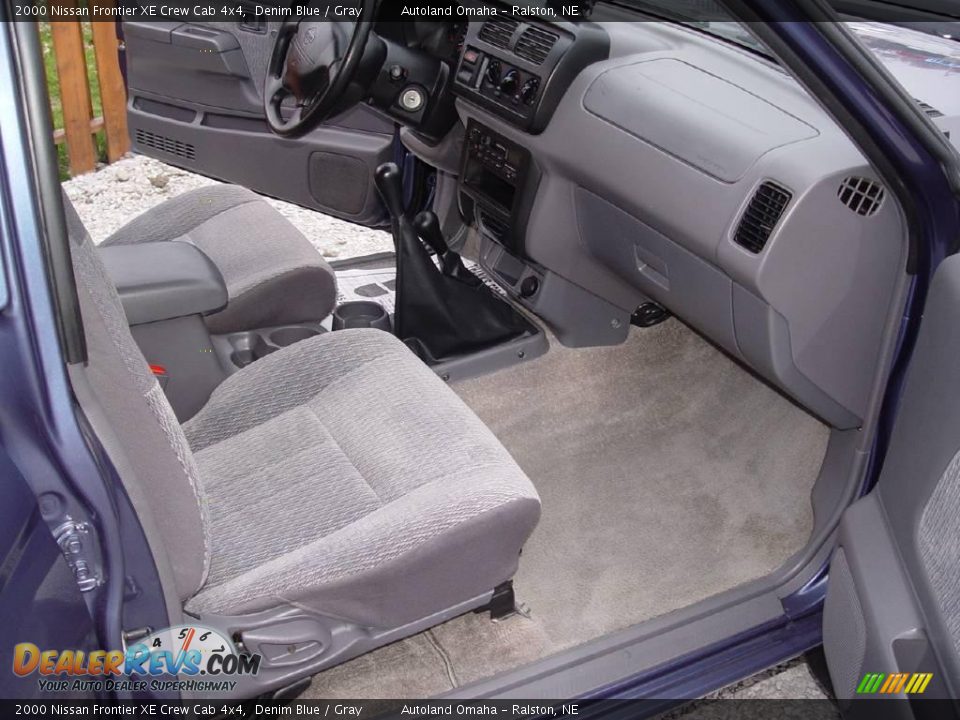 2000 Nissan Frontier XE Crew Cab 4x4 Denim Blue / Gray Photo #10