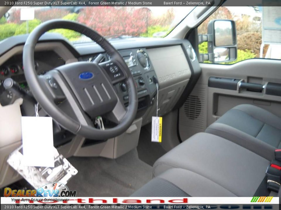 2010 Ford F250 Super Duty XLT SuperCab 4x4 Forest Green Metallic / Medium Stone Photo #9