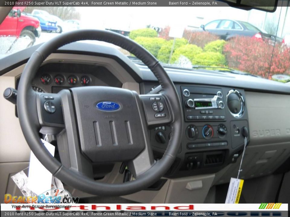 2010 Ford F250 Super Duty XLT SuperCab 4x4 Forest Green Metallic / Medium Stone Photo #12