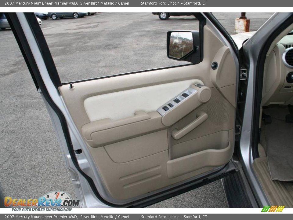 2007 Mercury Mountaineer Premier AWD Silver Birch Metallic / Camel Photo #12