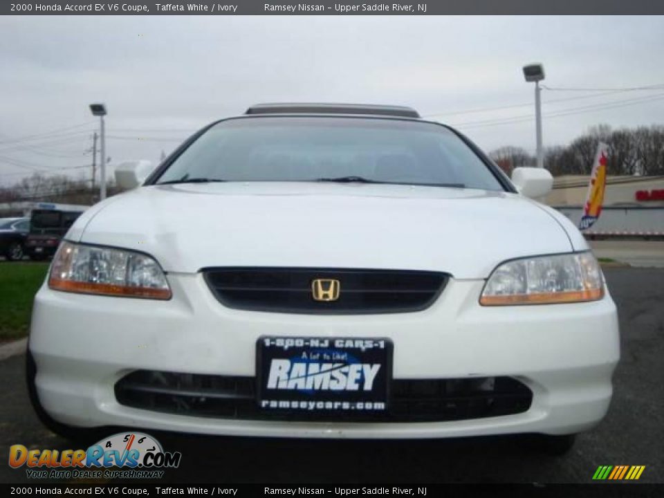 2000 Honda Accord EX V6 Coupe Taffeta White / Ivory Photo #2