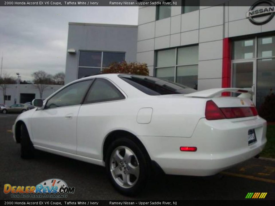 2000 Honda accord ex coupe white #3