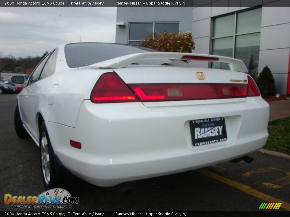 2000 Honda Accord EX V6 Coupe Taffeta White / Ivory Photo #8