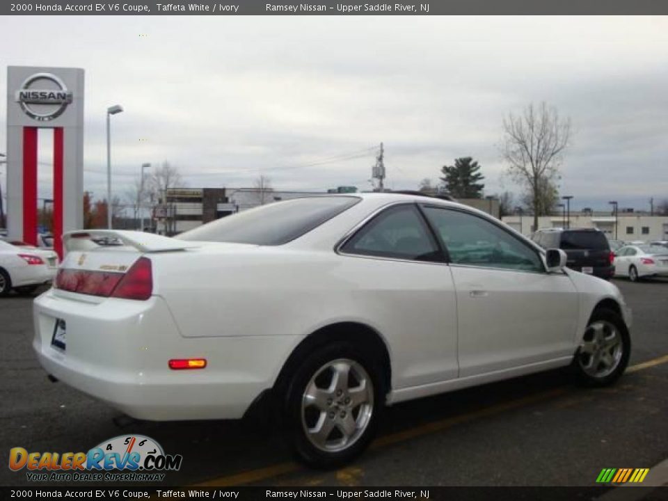 2000 Honda Accord EX V6 Coupe Taffeta White / Ivory Photo #11