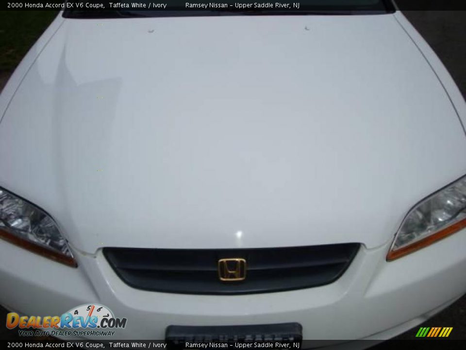 2000 Honda Accord EX V6 Coupe Taffeta White / Ivory Photo #17