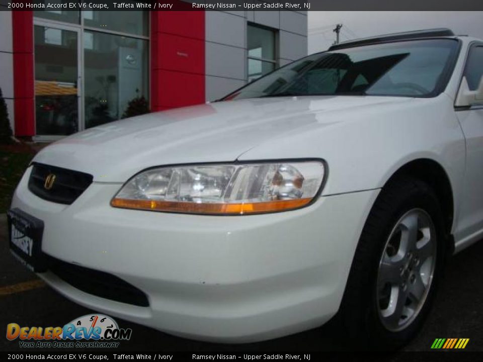 2000 Honda Accord EX V6 Coupe Taffeta White / Ivory Photo #18