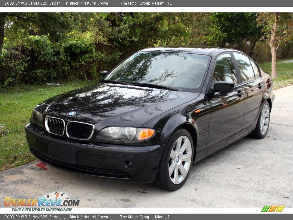 2003 BMW 3 Series 325i Sedan Jet Black / Natural Brown Photo #1